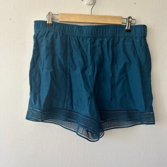 LOFT Pull On Shorts Womens Medium Blue Pockets Lace Trim Boho Elastic Waist - Picture 1 of 5